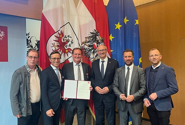 Tiroler Adler für Hans Grübler